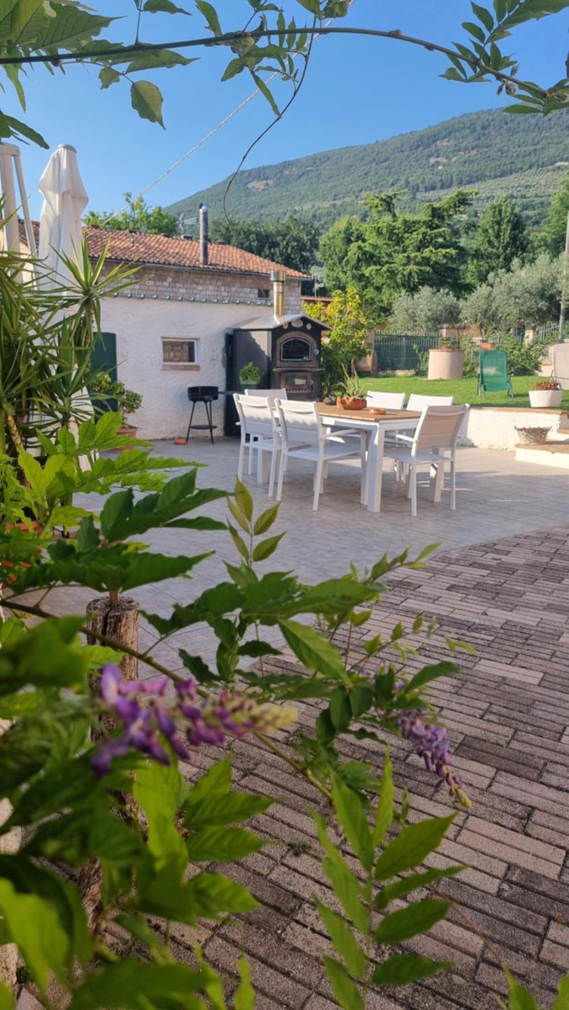 La Casa Dei Fiori Villa Assisi Room photo